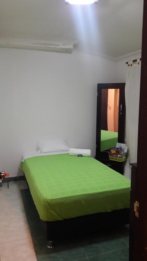 Hostal Deluxe Santander Manizales Exteriör bild