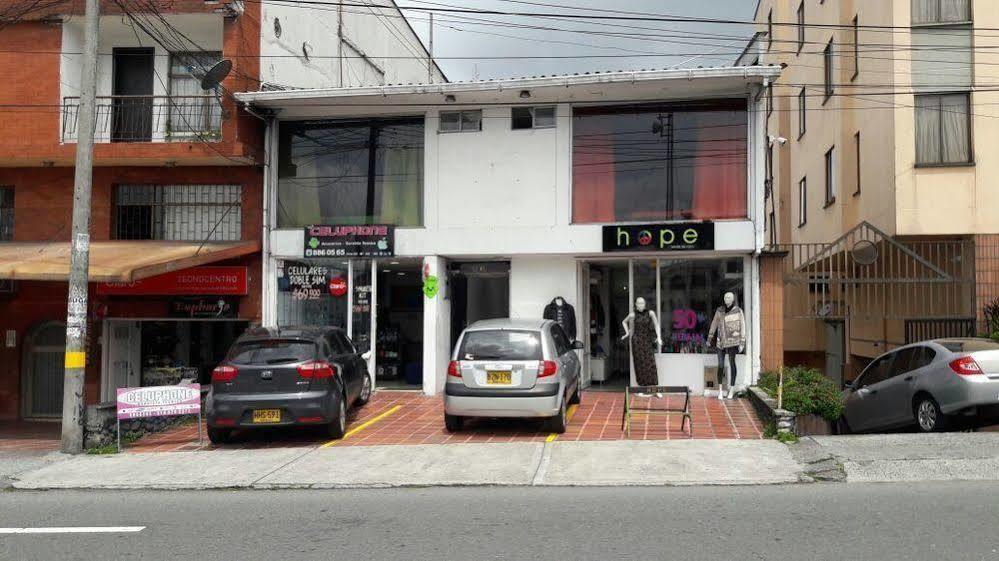 Hostal Deluxe Santander Manizales Exteriör bild