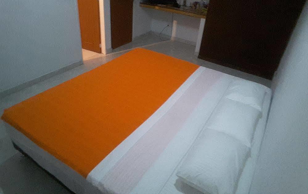 Hostal Deluxe Santander Manizales Exteriör bild