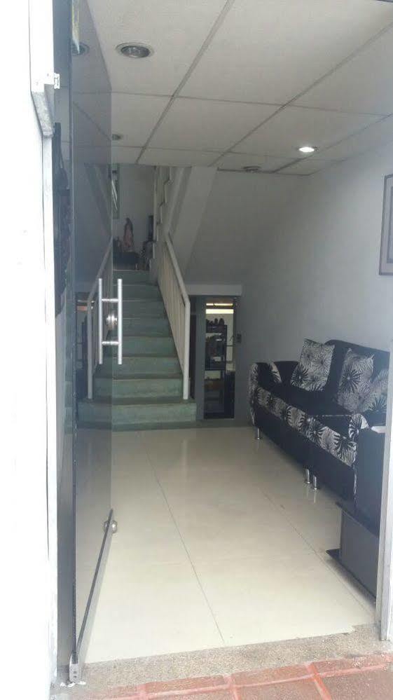 Hostal Deluxe Santander Manizales Exteriör bild